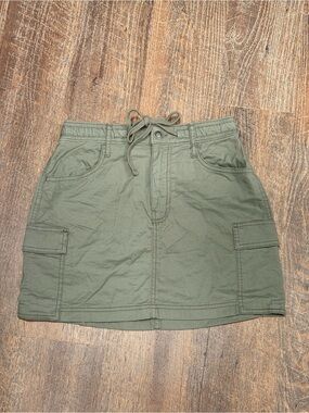 Hollister Cargo Skirt in army green